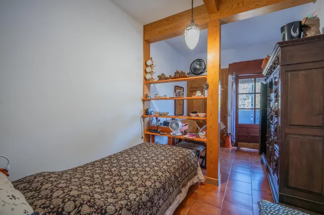 Mansión residencial: Privacidad, naturaleza y gran potencial en Villanueva de la Cañada — 35