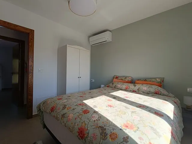 Villa 5 habitaciones 256m² en venta - Zona Pueblo — 26
