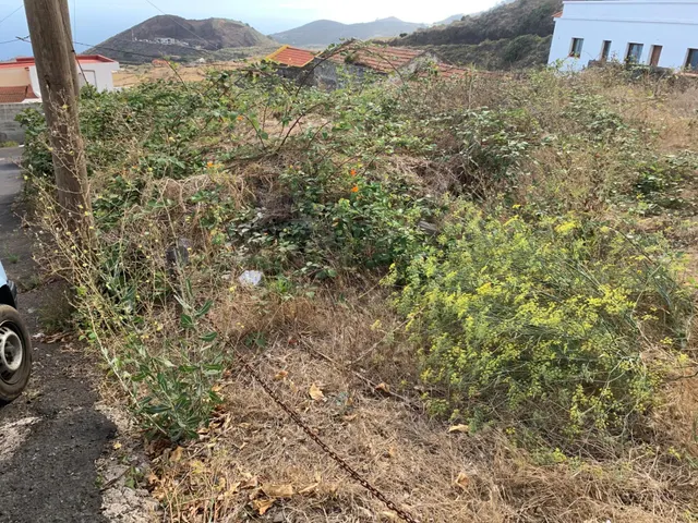Casa con terreno y muchas posibilidades en El Hoyo del Barrio, El Hierro — 20