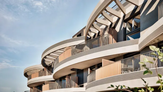 PRIME LOCATION IN MALAGA — 10