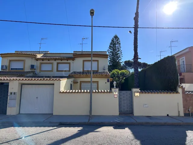 Chalet pareado con piscina (Urb Monte Colorado - La Pobla de - foto 3
