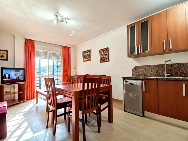 PRECIOSO PISO CON TERRAZA DE 2 DORMITORIOS, PLAZA GARAJE Y T