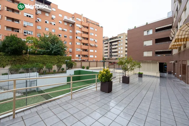 Piso de dos dormitorios en Sanders, en urbanización privada con piscina, pistas de padel, plaza de garaje y trastero — 29