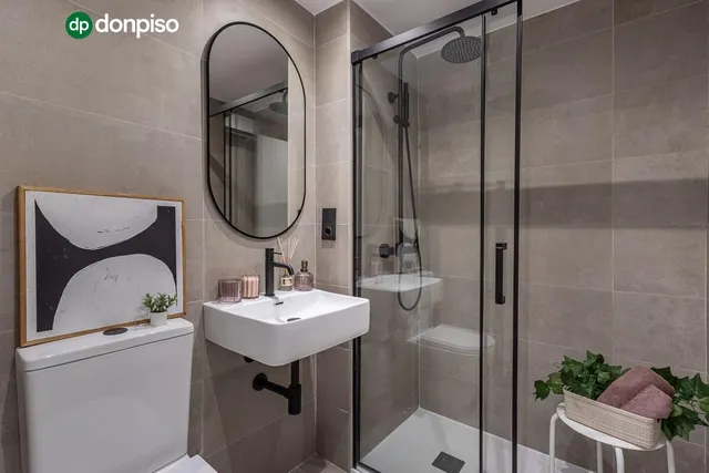 PISO REFORMADO JUNTO AVENIDA CADIZ — 27