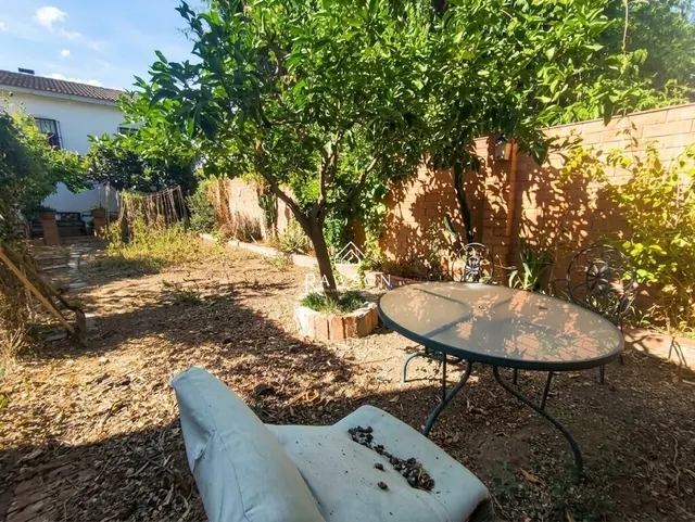 Casa independiente con gran jardín, terraza y vistas despejadas en La Clariana — 17