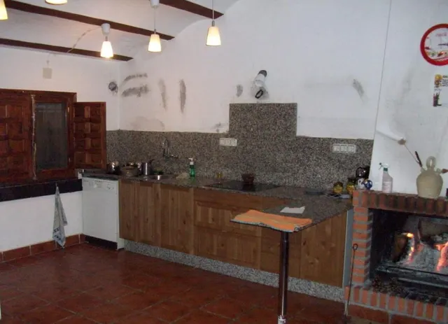 TERRENO CON CASA EN CASTALLA — 2