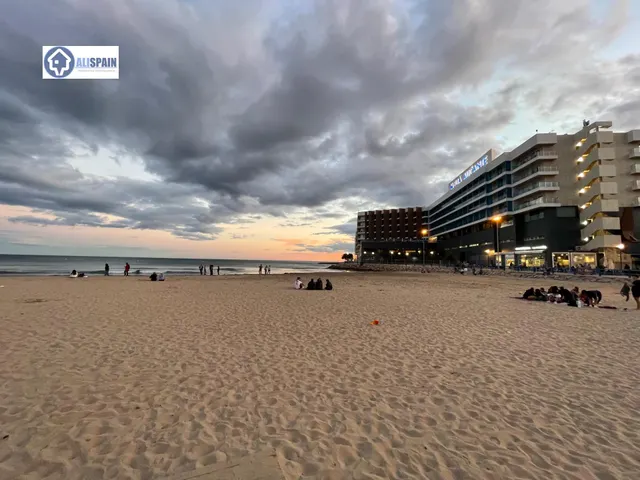 Espectacular vivvienda a estrenar en pleno corazón de Alicante - explanada de españa — 18