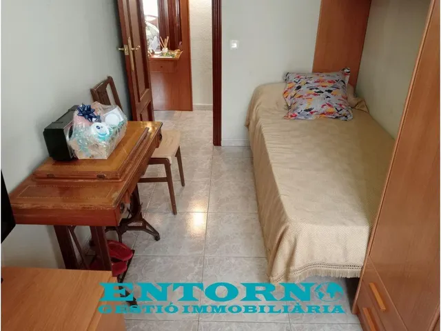 ¡Tu nuevo hogar en el corazón de Mollet del Vallès por solo €185,000! — 21