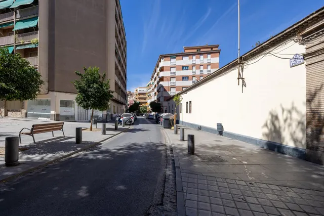 ESTUDIO EN PLENO CENTRO DE GRANADA. ALTA RENTABILIDAD — 16