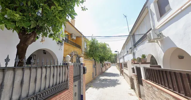 Venta casa en Dos Hermanas (Sevilla) — 2