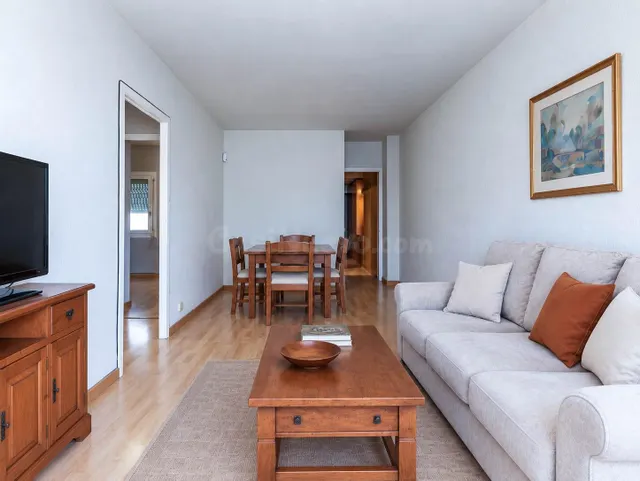 Agencia Inmobiliaria en Barcelona. Piso en Venta en el Ensanche Derecho. — 3