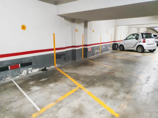 PARKING EN VENTA EN CALLE BERTRAN DE BARCELONA — 3