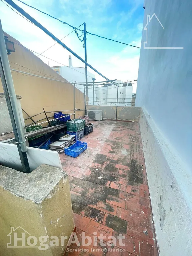 ¡OPORTUNIDAD DE INVERSIÓN! CHALET CON TERRAZA Y PARCELA, EN EL CENTRO — 10