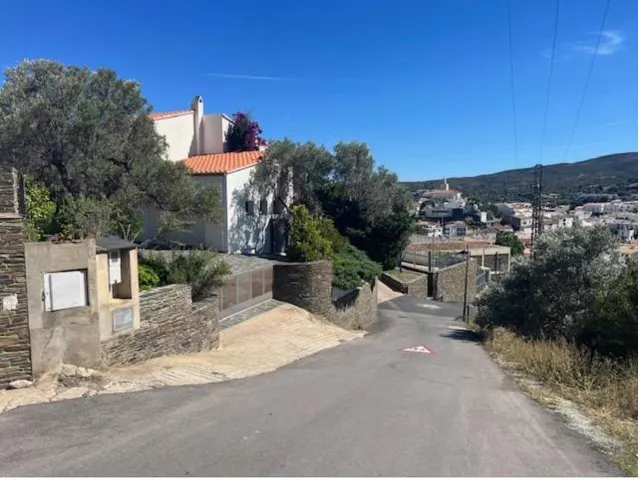 DUPLEX CON PARKING EN CADAQUÉS — 20