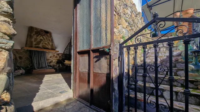 ALQUILER CHALET CON PARCELA EN HIGUERA DE VARGAS — 32