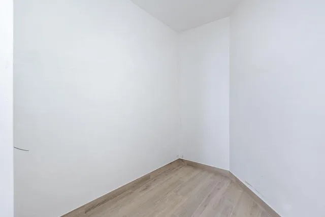 OBRA NUEVA EN LOJA — 12