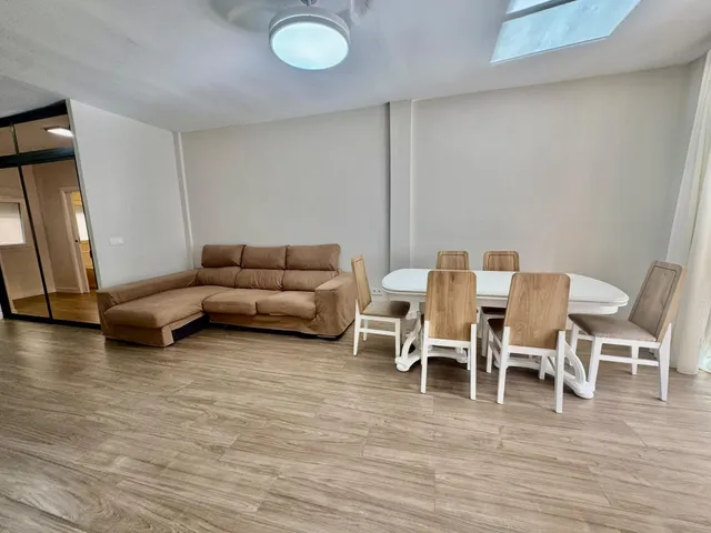 Fuengirola, Piso 3 Dormitorios, Terraza, a Pasos de la Playa, Céntrico — 16