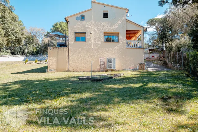 Casa independiente con gran parcela en Sant Quirze Safaja — 45