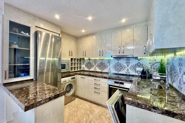 APARTAMENTO DE 2 DORMITORIOS 1 BAÑO EN TORREVIEJA (LA MATA) — 9