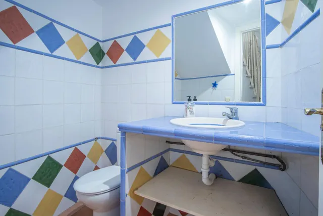 Espaciosa casa con encanto en el centro: elegancia, azotea y sótano en calle Murillo ✨ — 47