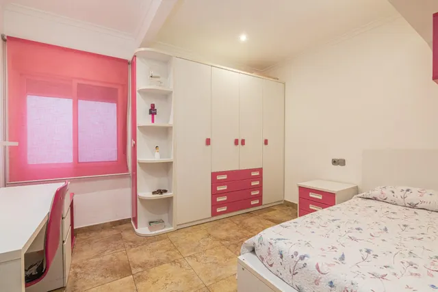 ¿que en plaza madrid no hay viviendas con terrazas espectaculares? magnifico piso 125 m2, terraza de 30 m2, ascensor, 3 habitaciones — 25