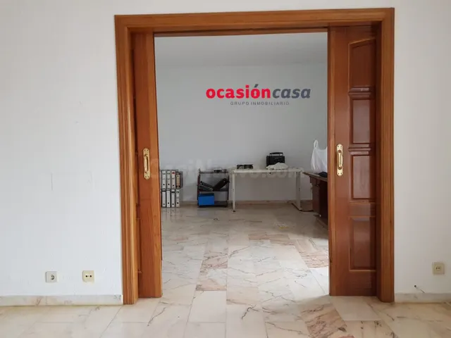 GRAN PISO CON COCHERA CERRADA - foto 5