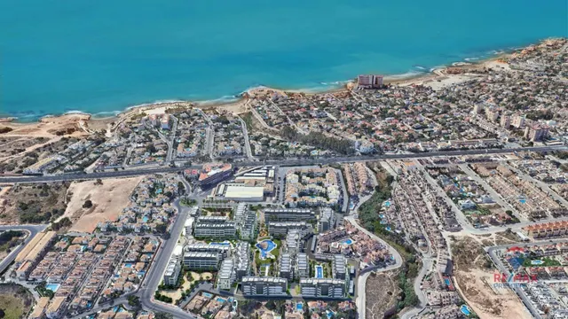 Nuevo apartamento de 2 habitaciones y 2 baños en la costa de - foto 4