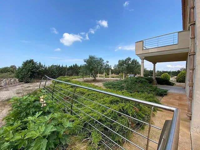 Finca rústica con edificación por terminar - foto 2