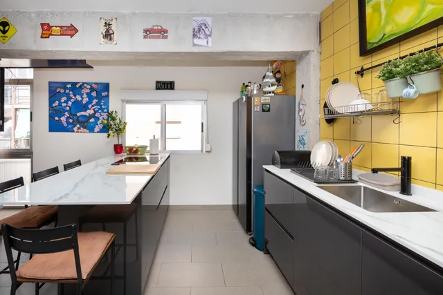 Piso Reformado en Zona Comercial y Universitaria de Granada - €330,000 — 7