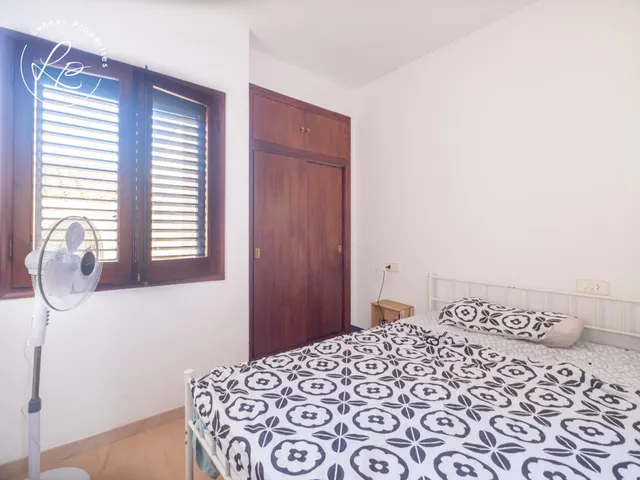 Oportunidad Única de Inversión en Garriguella : Edificio Residencial con Local/Garaje y Rentabilidad Inmediata — 9