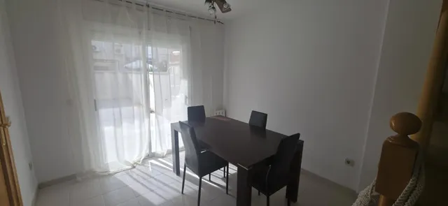 CASA ADOSADA DE 255 m2 EN EL CENTRO DE VENDRELL — 8