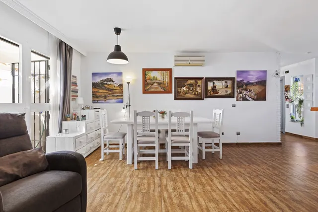 Chalet 4 habitaciones 251m² en venta - Centro — 24