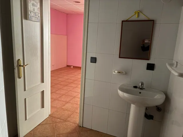 VENTA LOCAL COMERCIAL ZONA CENTRO EN PONFERRADA — 8