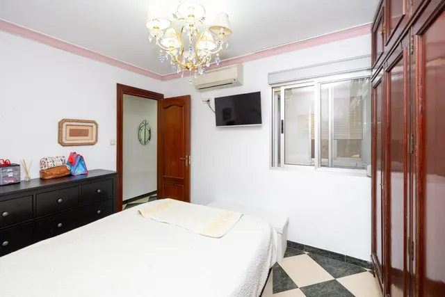 Casa de 5 plantas con 6 dormitorios, terrazas y vistas en Lanjarón – Granada — 18