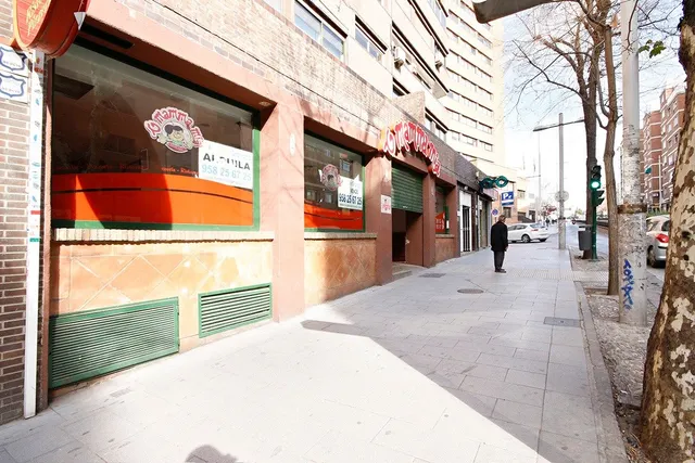 ¡Oportunidad! Local comercial uso de Restaurante. — 23