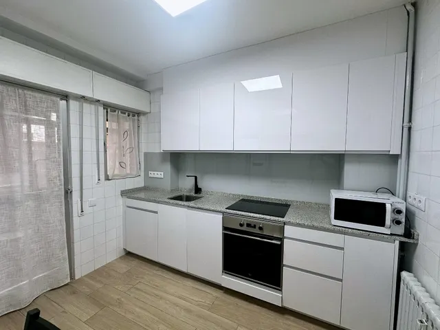 Habitación en alquiler en Zamora, Ensanche–Tres Cruces | 280 €/mes — 13