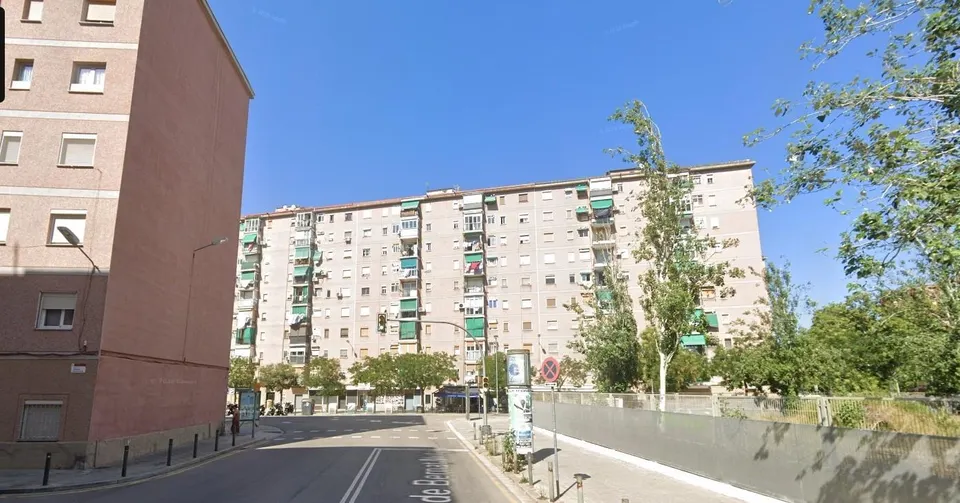 PISO EN SANT ADRIA DE BESOS