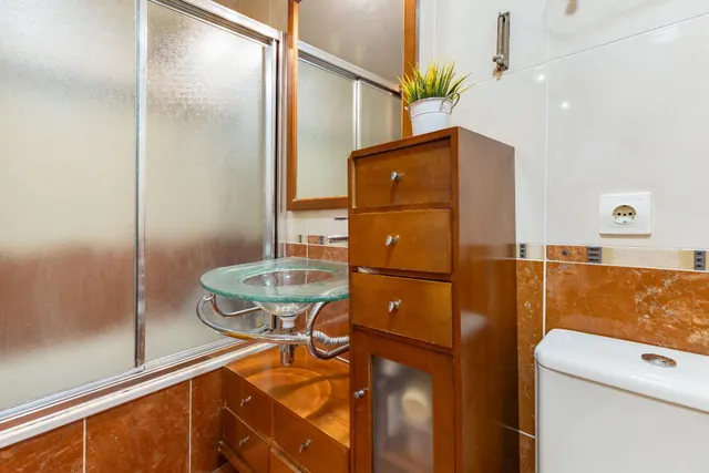 VIVIENDA CON PISCINA, PLAZA DE GARAJE Y TRASTERO — 34