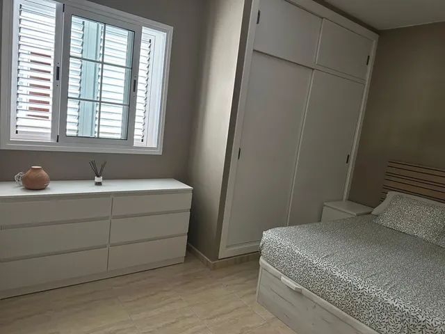 Guarchacho. Piso 2 habitaciones,  garaje y trastero, lavadero, ascensor — 4