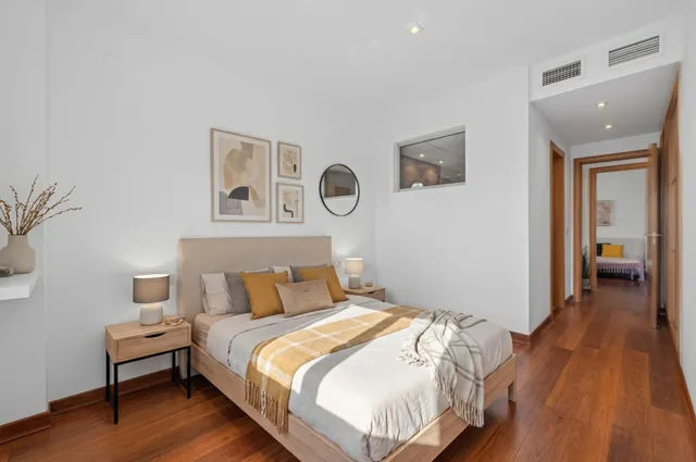 Calidez y Estilo: Tu Nuevo Hogar en Olas de Procusan, Torremolinos — 14