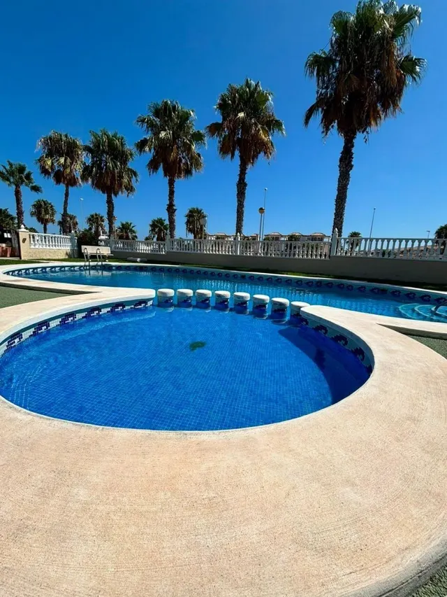 Villa 2 habitaciones 68m² en venta - Lomas de Cabo Roig — 30