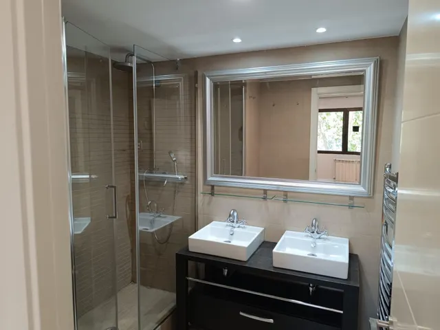 Exterior de 3 dormitorios 2 baños mas aseo de cortesia, para entrar a vivir, buena finca, portero fisico y de fin de semana, zonas comunes ajardinadas y deportivas, excelente zona y muy bien comun — 31