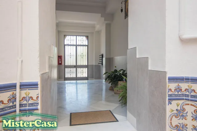 Piso Amplio en Pleno Barrio de Santiago 3 dormitorios y 2 baños — 33