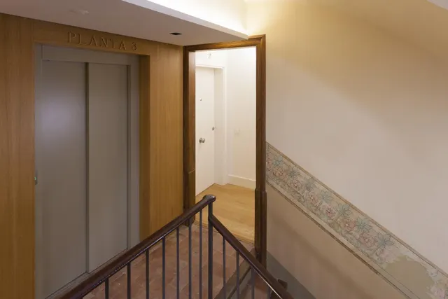 Piso en venta calle Banys Nous — 28