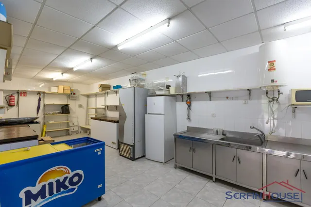 Local comercial 143m² en venta - EVER — 15