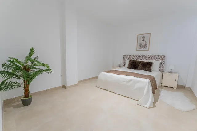 ¡Tu nuevo hogar a estrenar frente al parque en Altabix! — 23