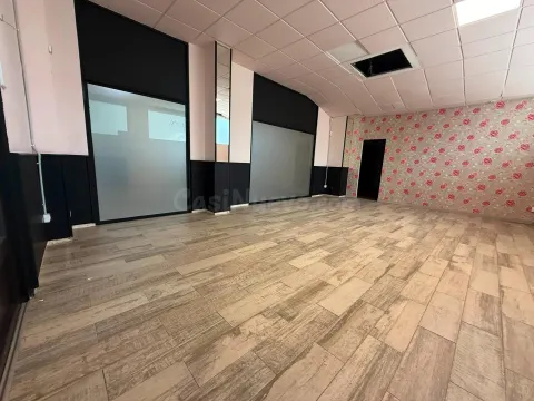 Oportunidad de Negocio en Montigalà, Badalona por €238,000