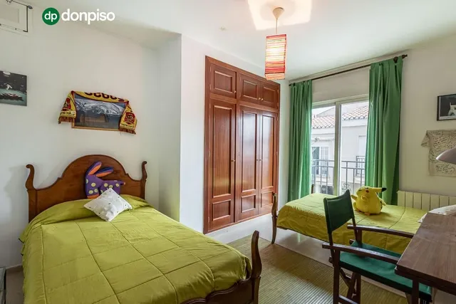 AMPLIA CASA DE 5 DORMITORIOS EN ALHENDÍN, GRANADA — 20