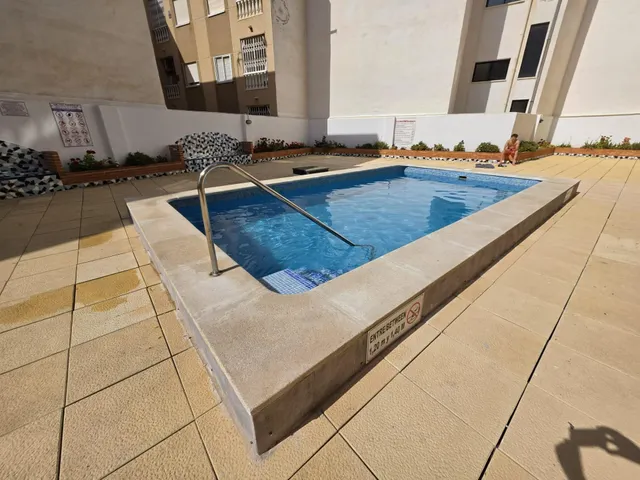 Piso en venta en Avenida de las Habaneras — 11