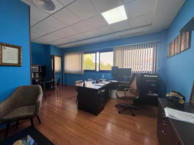 Oficina en venta en Zona Oeste — 26